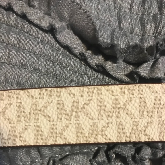 Reversible Michael Kors belt - Picture 2 of 4